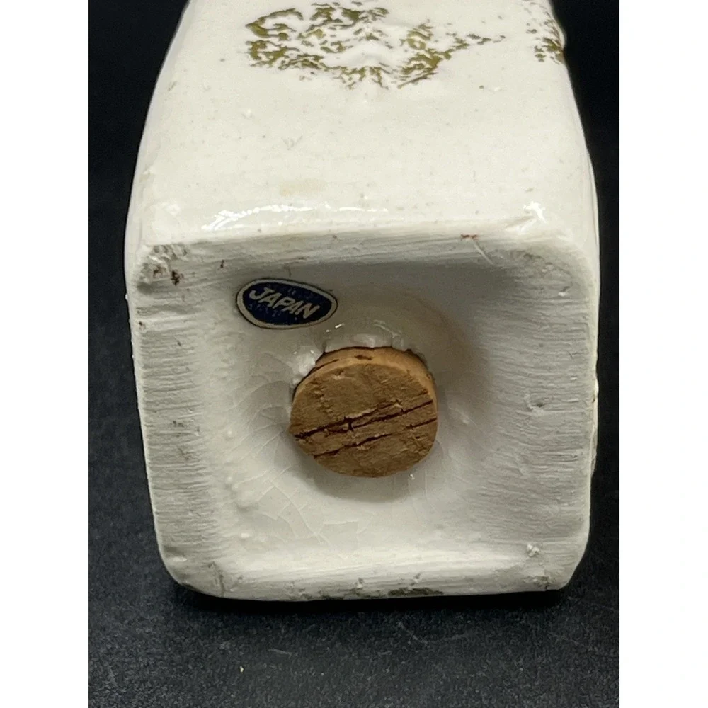 Vtg‎ Victrola Salt & Pepper Shakers Record Music Player Collectible 5